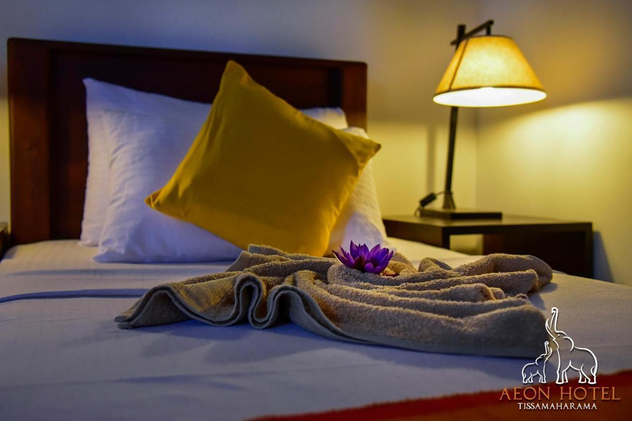 Aeon Hotel Тіссамахарама Екстер'єр фото